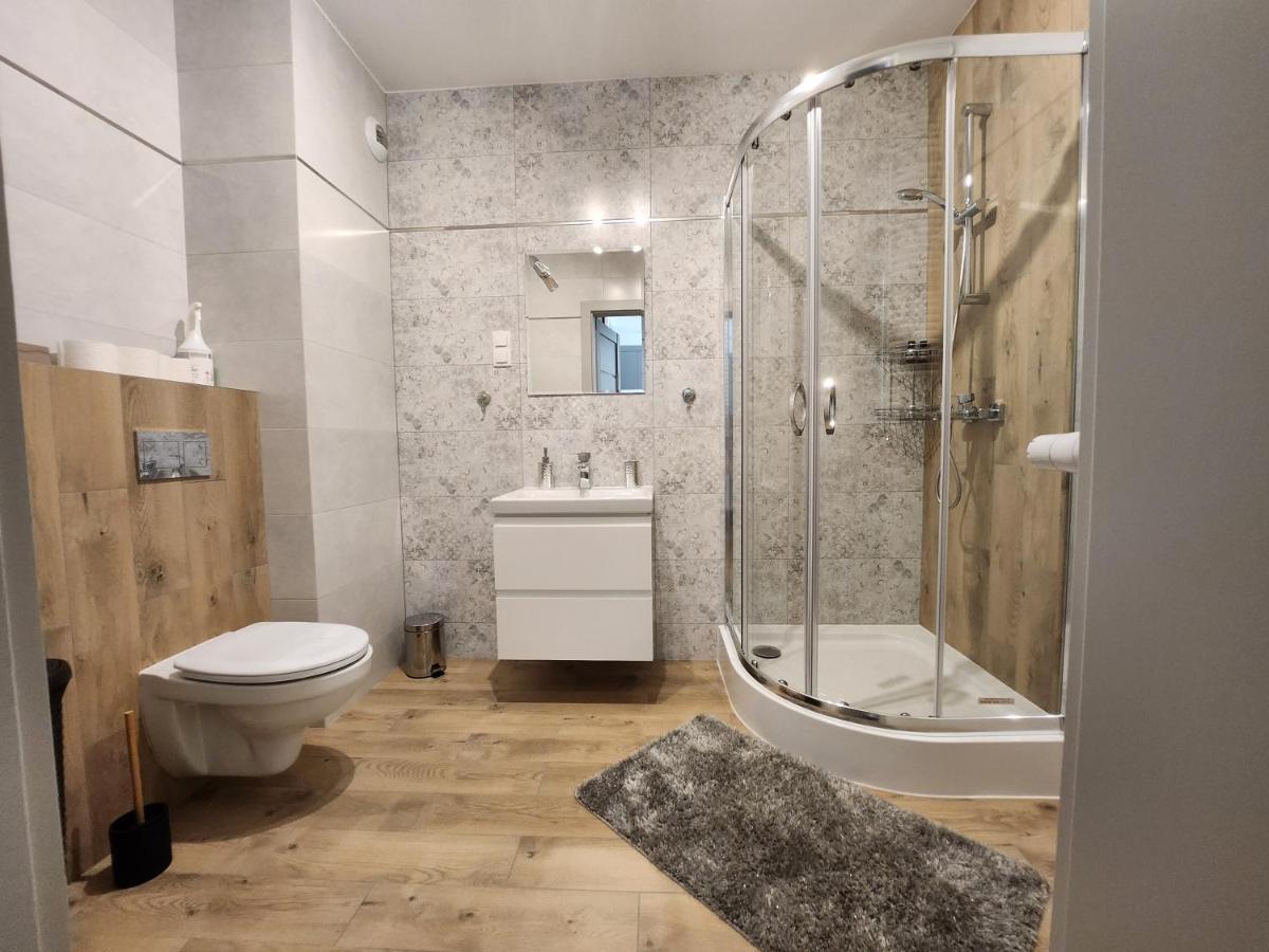 Dwa Jelonki, Ul Sciegiennego, Centrum, Garaz, Ogrodek Kielce Bagian luar foto