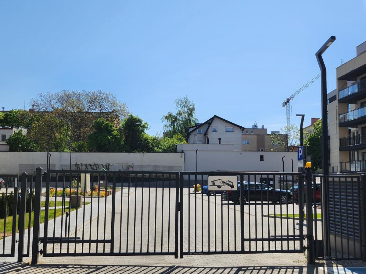 Dwa Jelonki, Ul Sciegiennego, Centrum, Garaz, Ogrodek Kielce Bagian luar foto