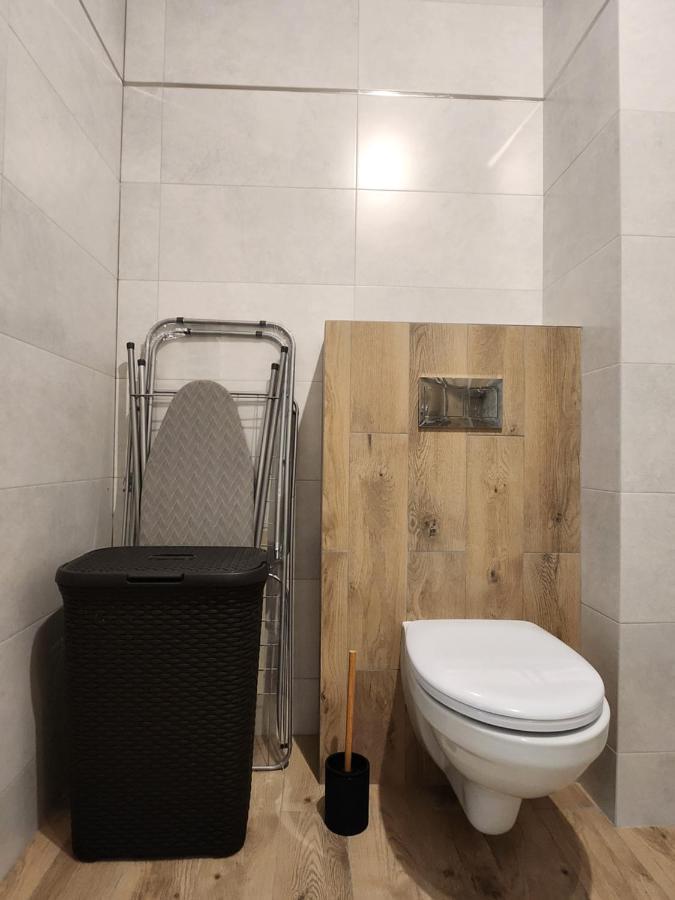 Dwa Jelonki, Ul Sciegiennego, Centrum, Garaz, Ogrodek Kielce Bagian luar foto